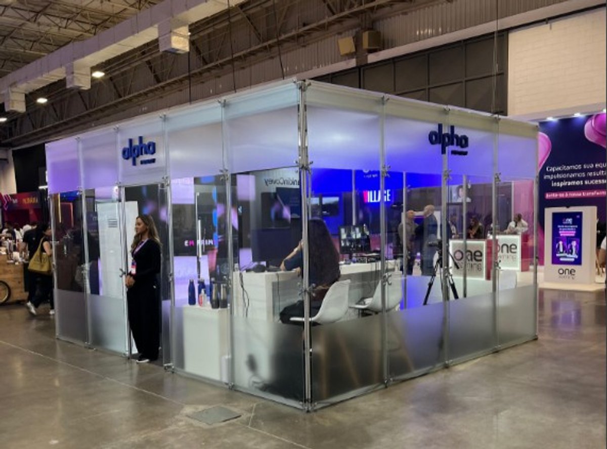 Alpha FM realiza cobertura especial do HSM+ 2024 e anuncia nova plástica