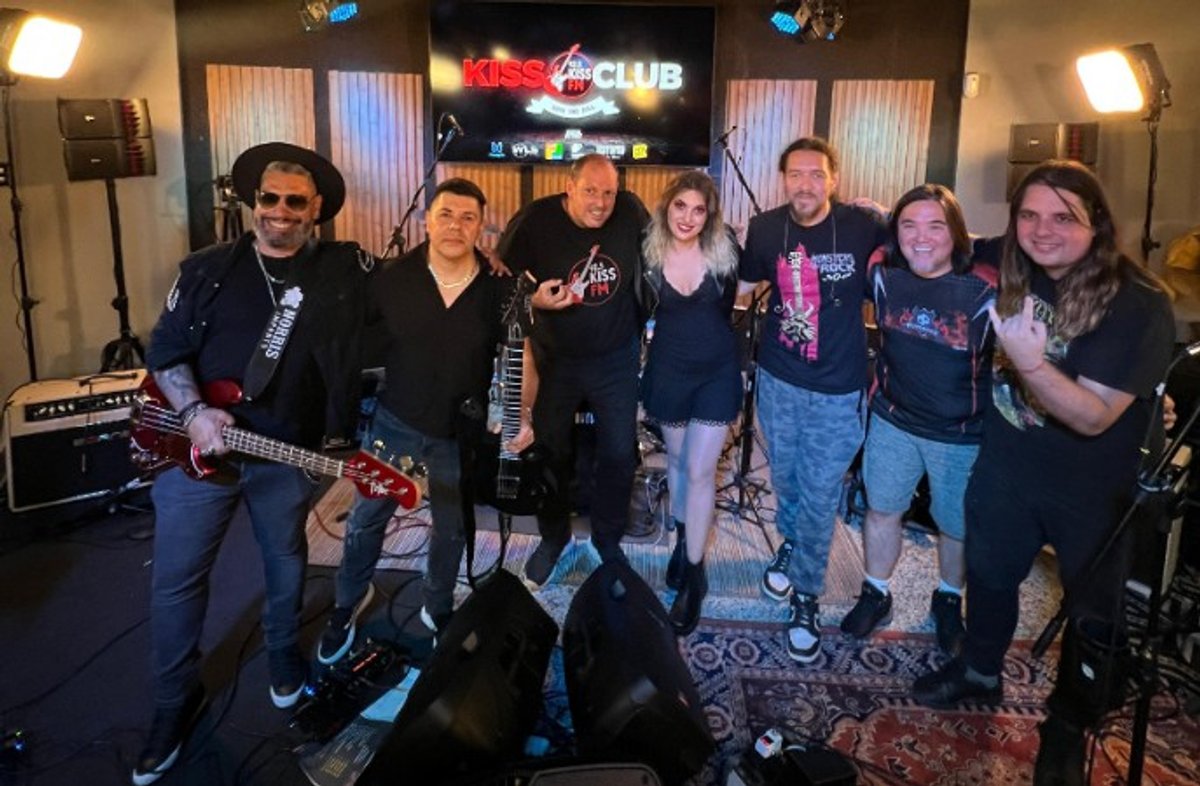 Kiss FM anuncia retorno do programa Kiss Club