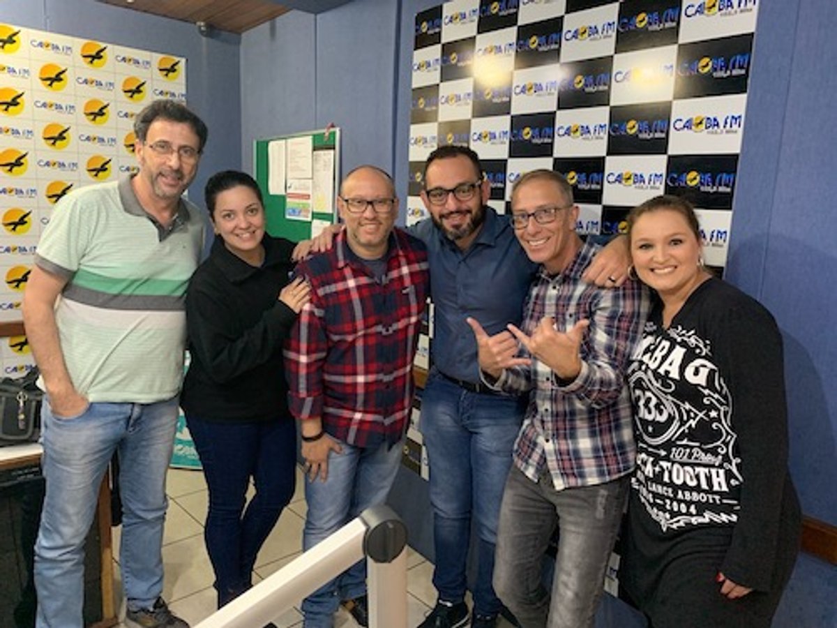 Exclusivo: Caiobá FM inicia atualização de sua plástica e anuncia André Nogueira em sua equipe