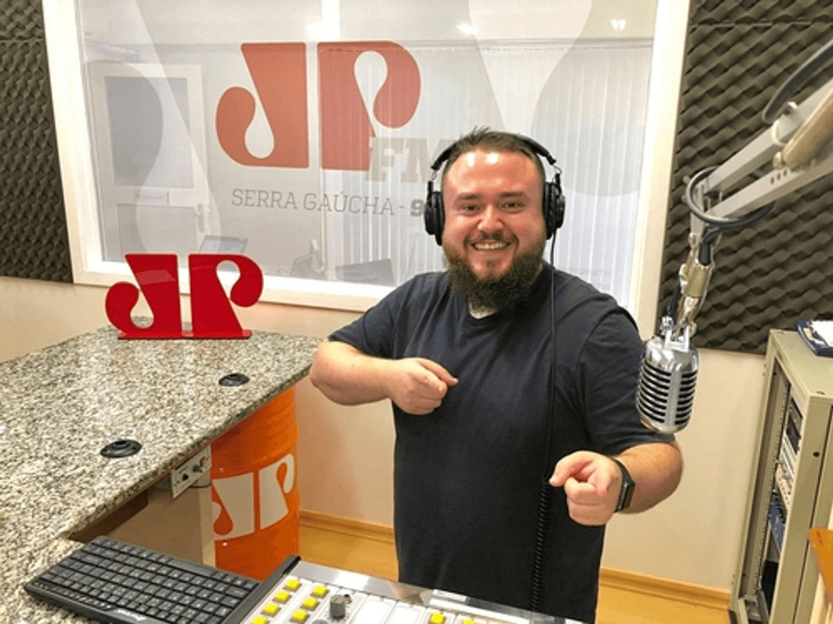 Jovem Pan FM promove investimentos e anuncia contratação de novo coordenador na Serra Gaúcha