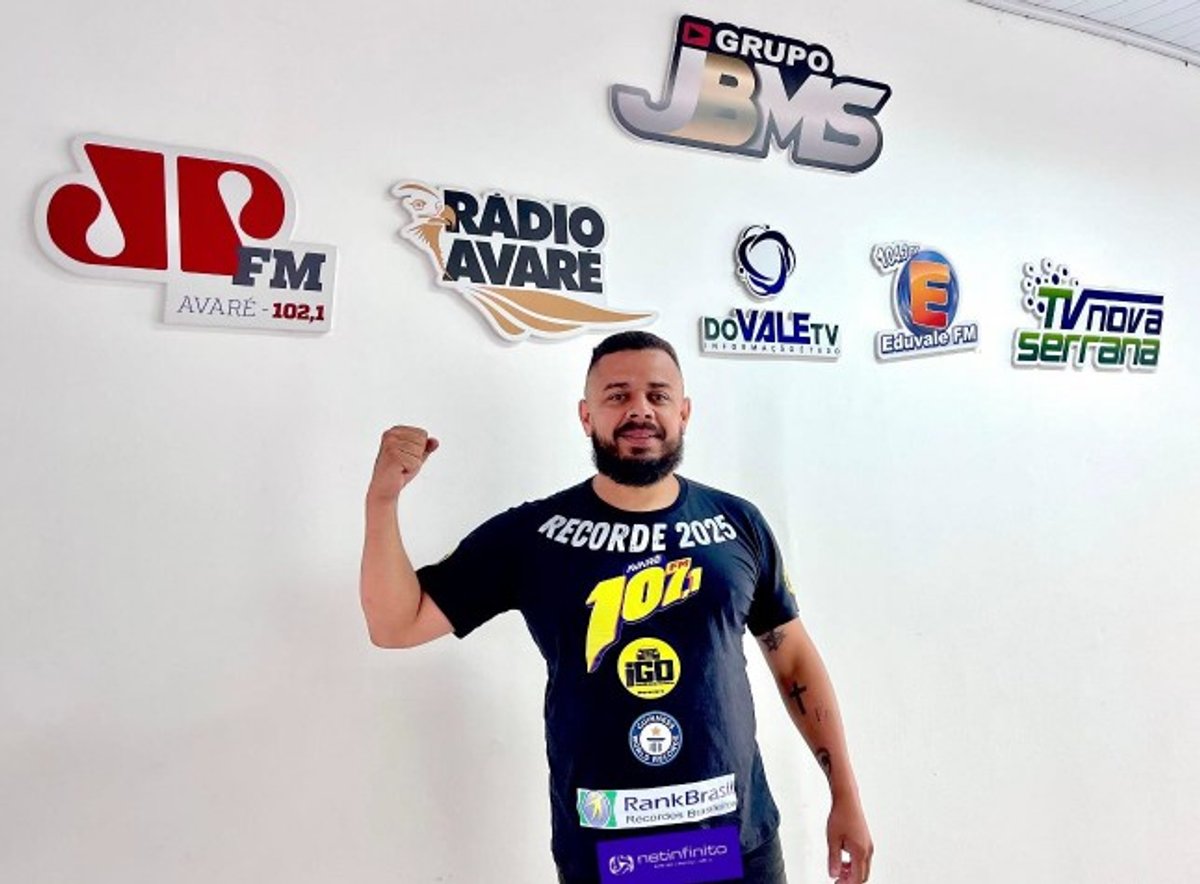 Locutor da Rádio Avaré FM, Júnior Andrade, se prepara para desafio de 107 horas ao vivo no ar