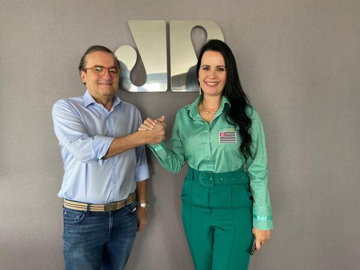 Tutinha Carvalho, da Jovem Pan, recebe maior honraria da Assembleia Legislativa de São Paulo