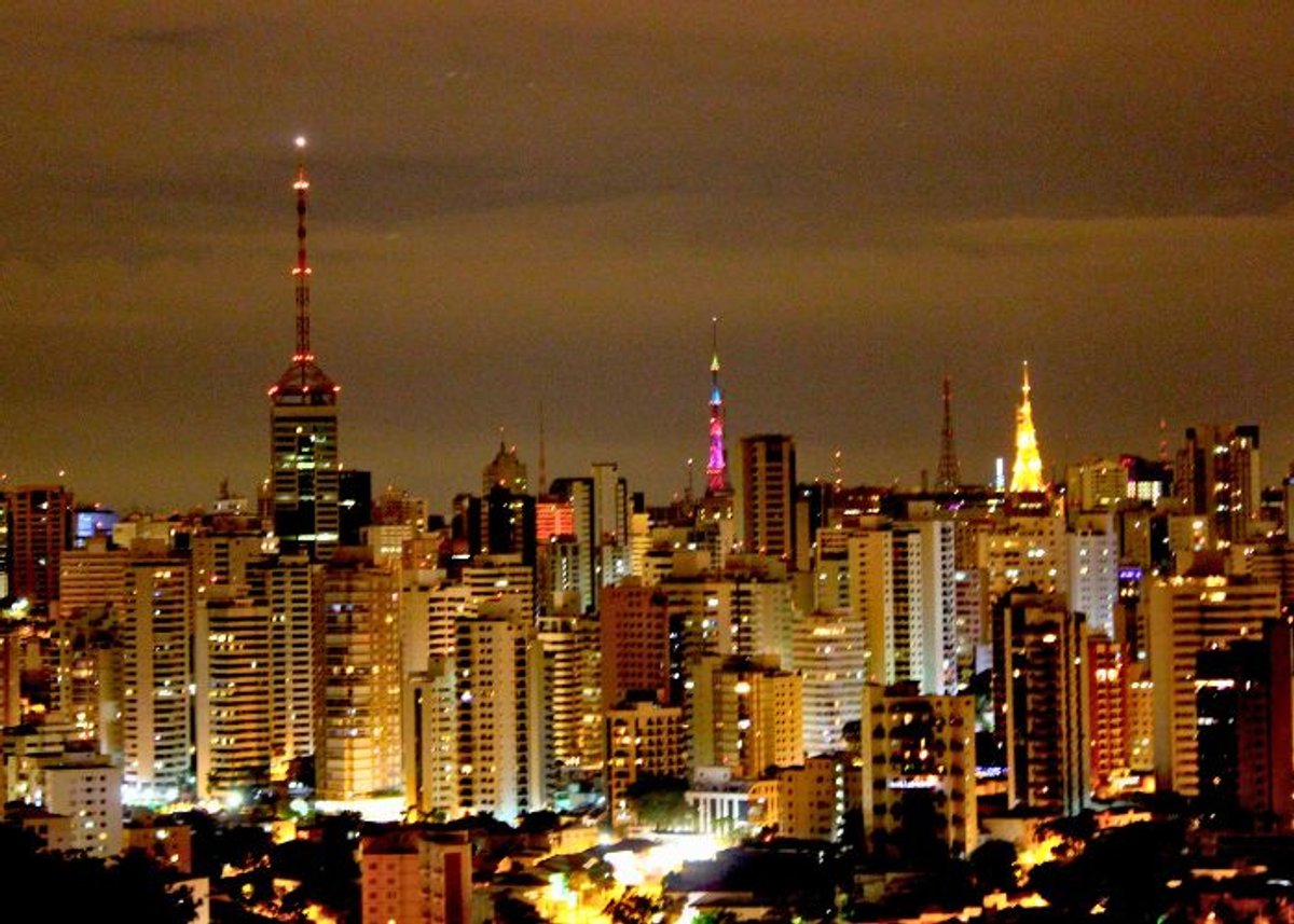 Panorama: São Paulo conta com 17 FMs acima de 1 milhão de ouvintes únicos em cada estação