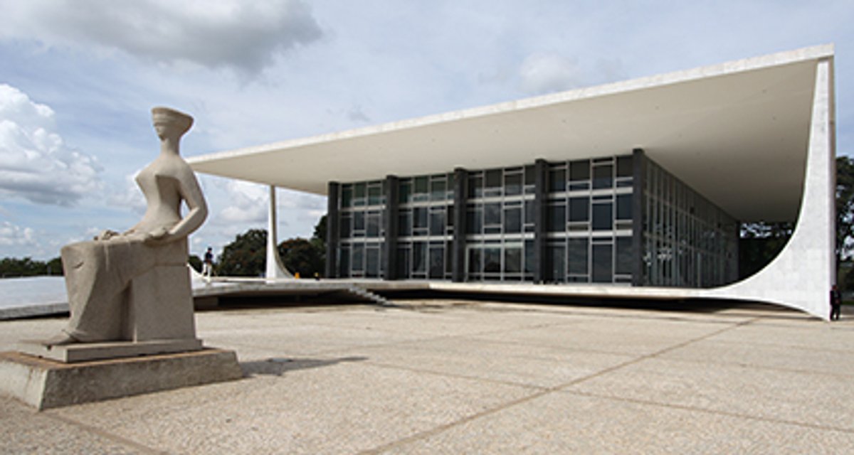 Ministro Zanin suspende desoneração da folha após Lula acionar STF