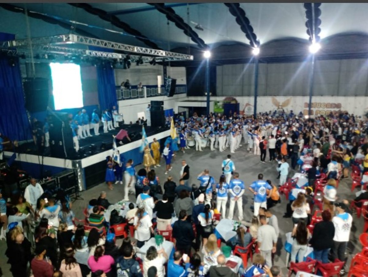 Escola de Samba Águia de Ouro e AESP lançam samba-enredo em homenagem ao rádio no Carnaval de São Paulo