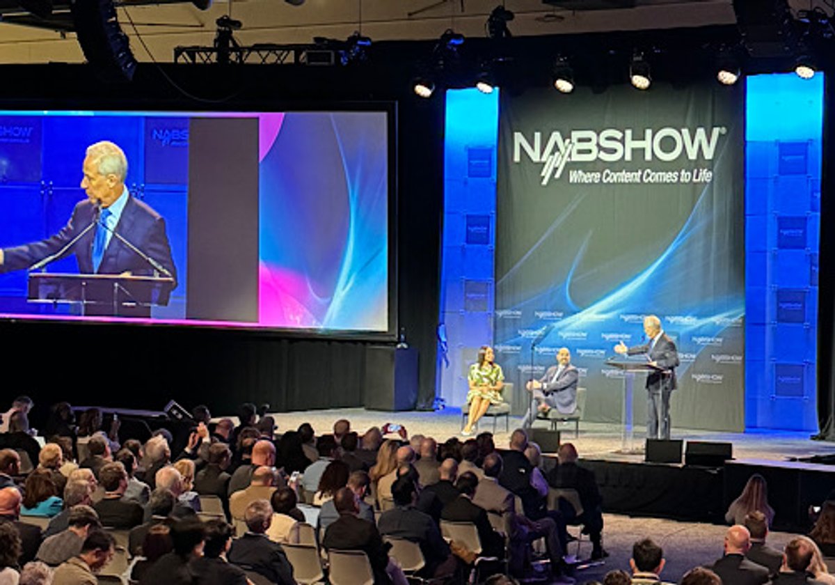 CEO da NAB, Curtis LeGeyt, incentiva as emissoras a fazerem parceria em IA na abertura do NAB Show 2024