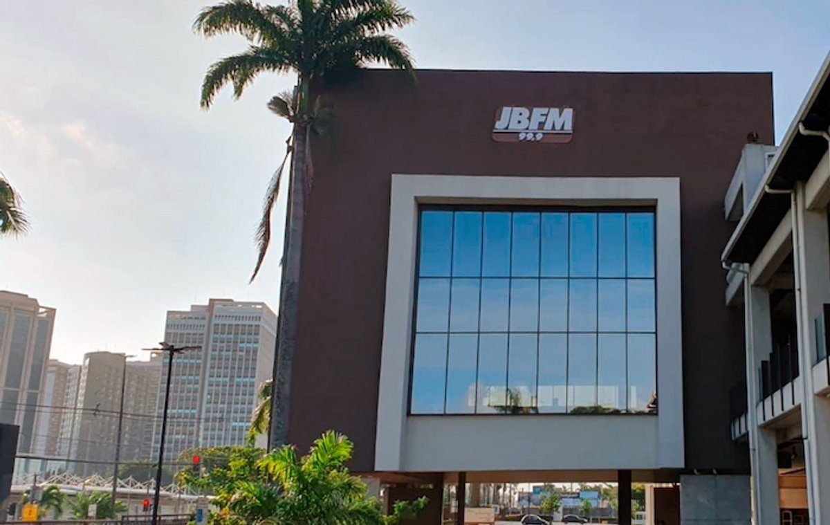 JB FM tem novidades no comercial e estreia sede no Città Office Mall, na Barra da Tijuca