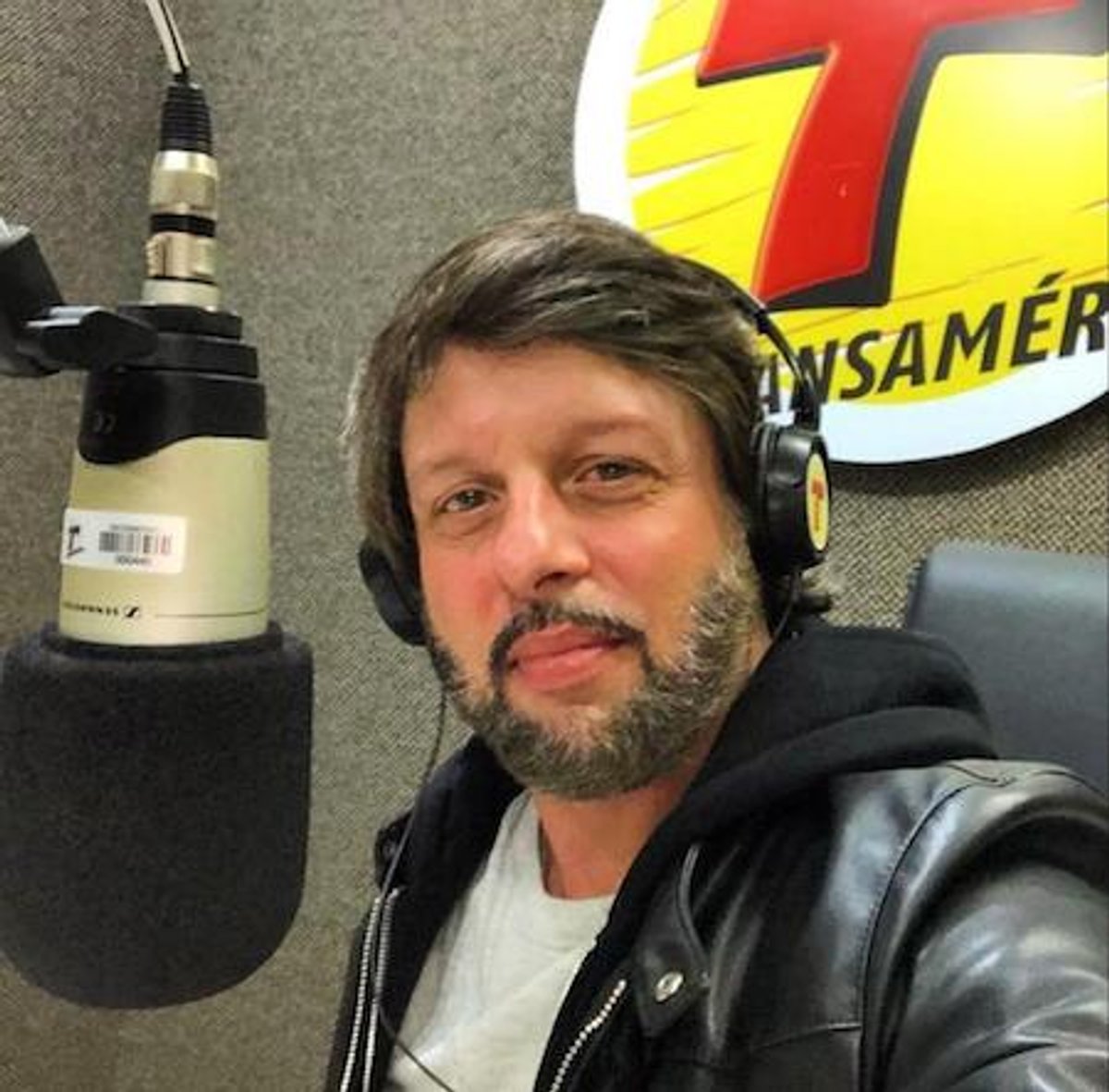 Transamérica estreia programa Nocaute Transamérica, apresentado por Román Laurito