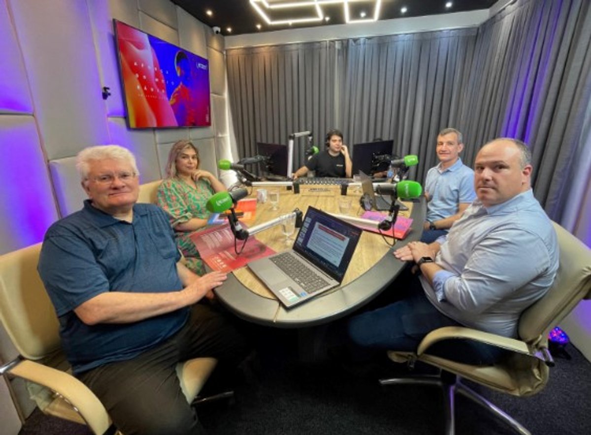 ACAERT apresenta de forma oficial pesquisa que destaca consumo de rádio em Santa Catarina
