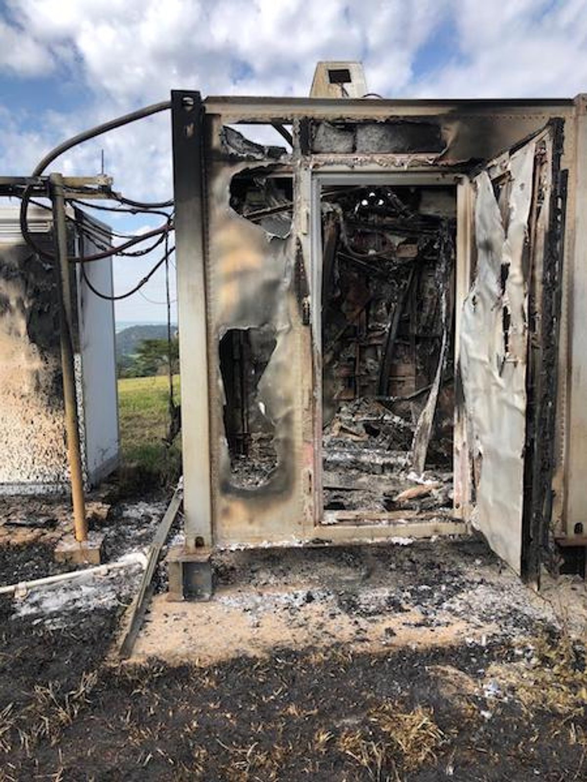 Extra: Pop 88 FM de São Carlos (SP) sofre com incêndio em seu sistema irradiante 