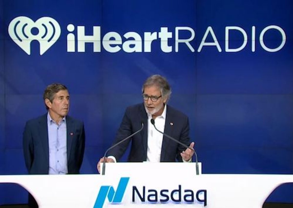 Tendências | iHeartMedia na NASDAQ, podcasts mais curtos e dúvidas sobre os carros autônomos