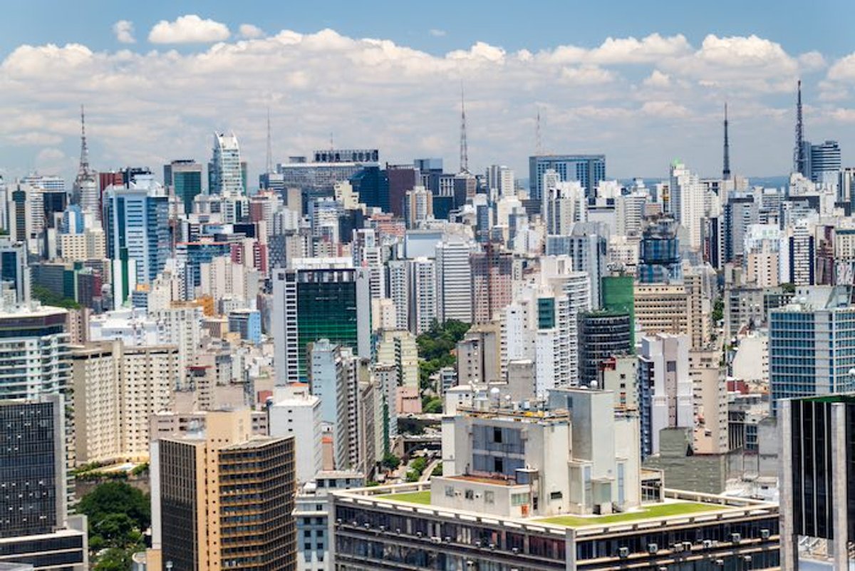 Panorama: Band FM segue líder isolada; Antena 1 pula para o top 5 de audiência e Kiss FM avança em São Paulo
