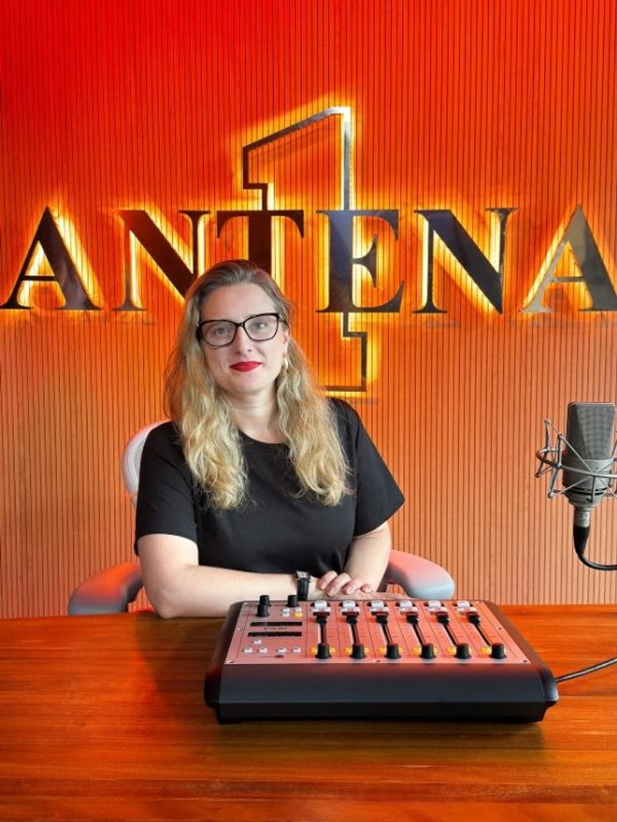Antena 1 passa a contar com Juliana Paiva na gestão comercial e expansão de rede  
