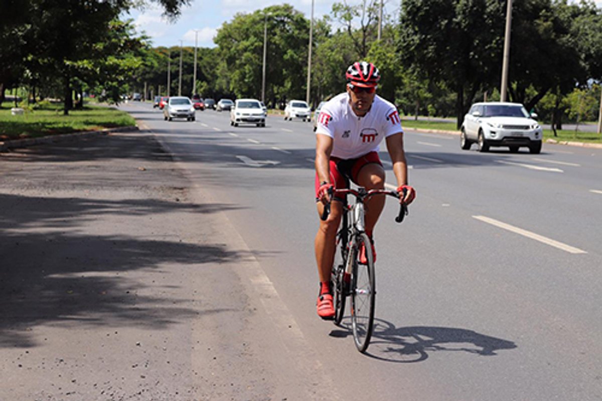 Rádio Metrópoles FM lança o Bike Repórter com boletins de trânsito em Brasília