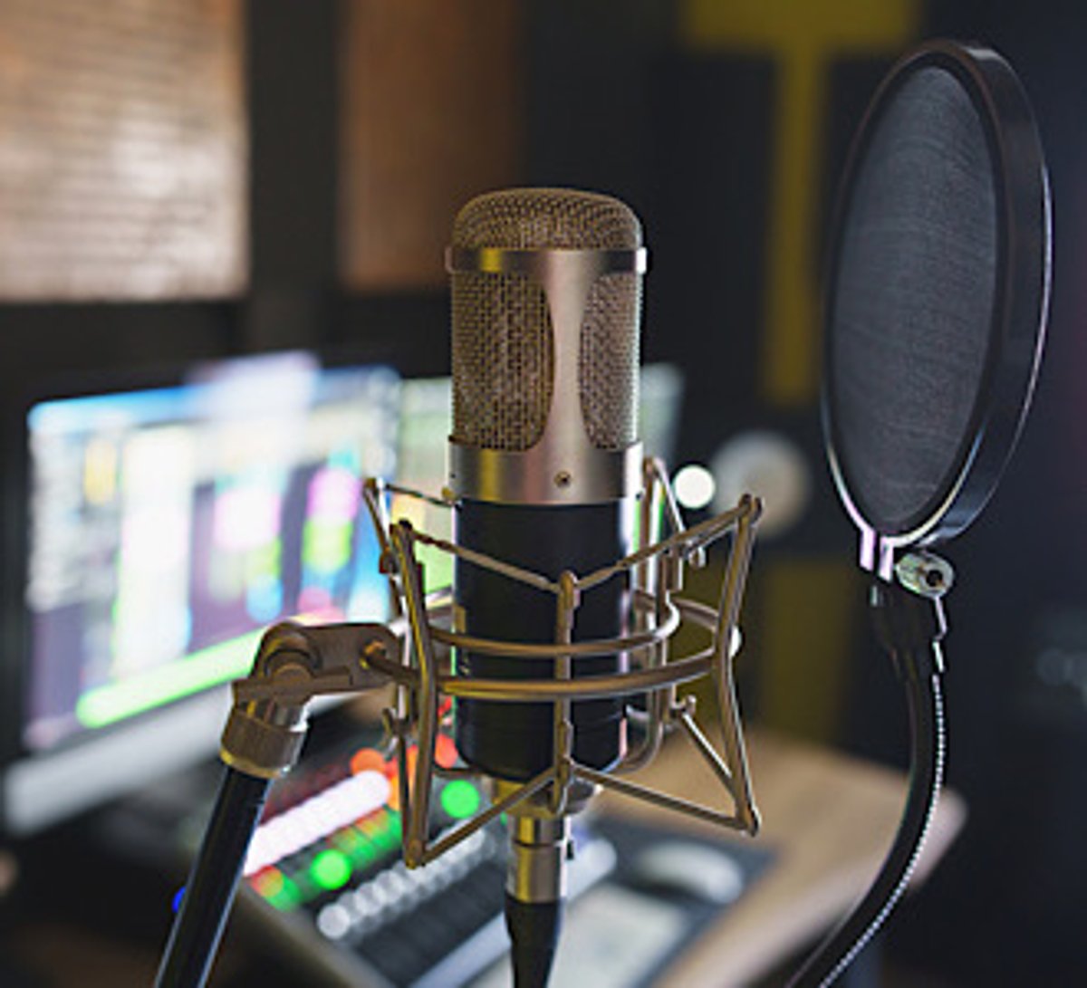 O Rádio Hoje | Estudo revela a importância dos comunicadores no rádio e destaca desafios do setor