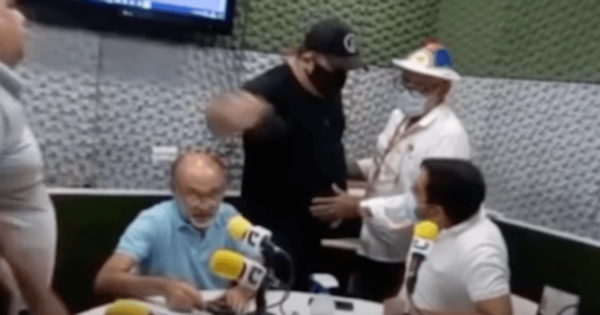 Grupo invade rádio após locutor criticar atuação de Bolsonaro na pandemia