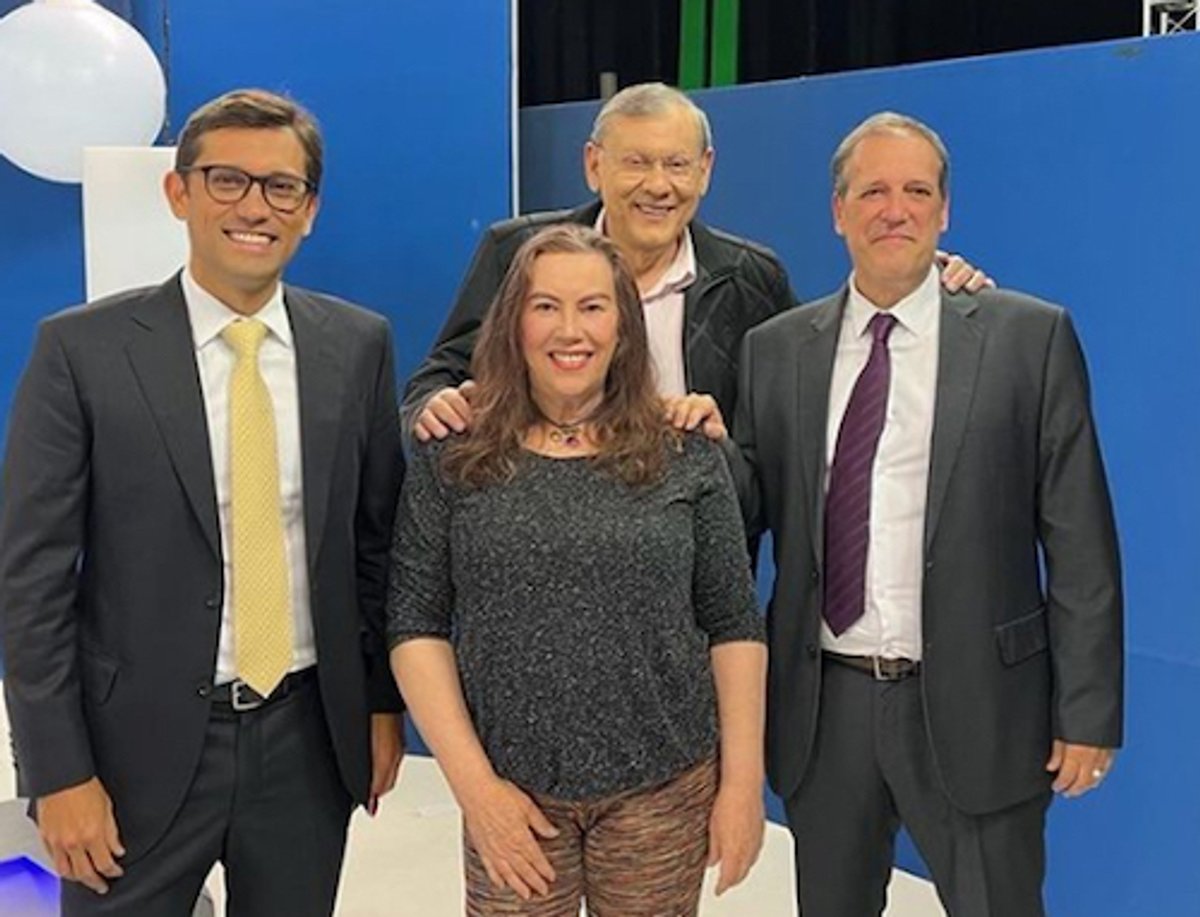 Pesquisadora Magaly Prado e jornalista Milton Neves falam sobre o rádio no programa Canal Livre da TV Band