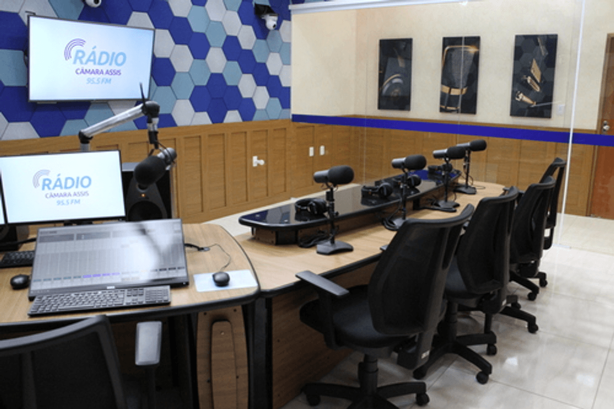 Rádio Câmara FM inicia operações em Assis, na região de Marília (SP)