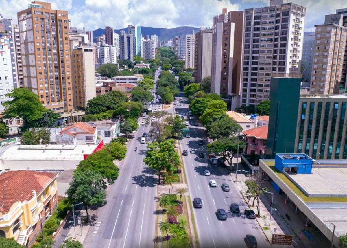 Panorama: Liberdade FM retoma vice-liderança de audiência em Belo Horizonte e Rádio Itatiaia segue líder; Alvorada FM e 107 FM avançam