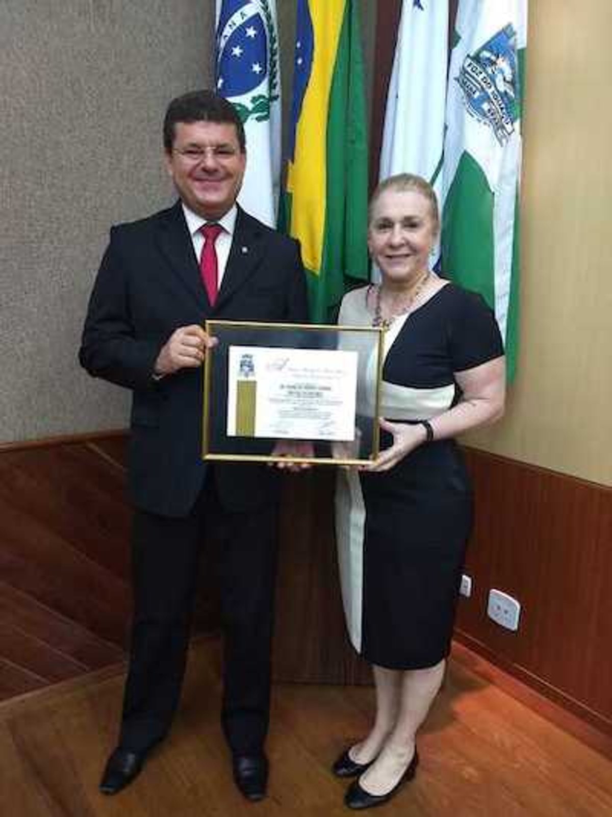 Rádio Cidade FM recebe Moção de Aplauso do Legislativo Iguaçuense pelos seus 20 anos de atividades