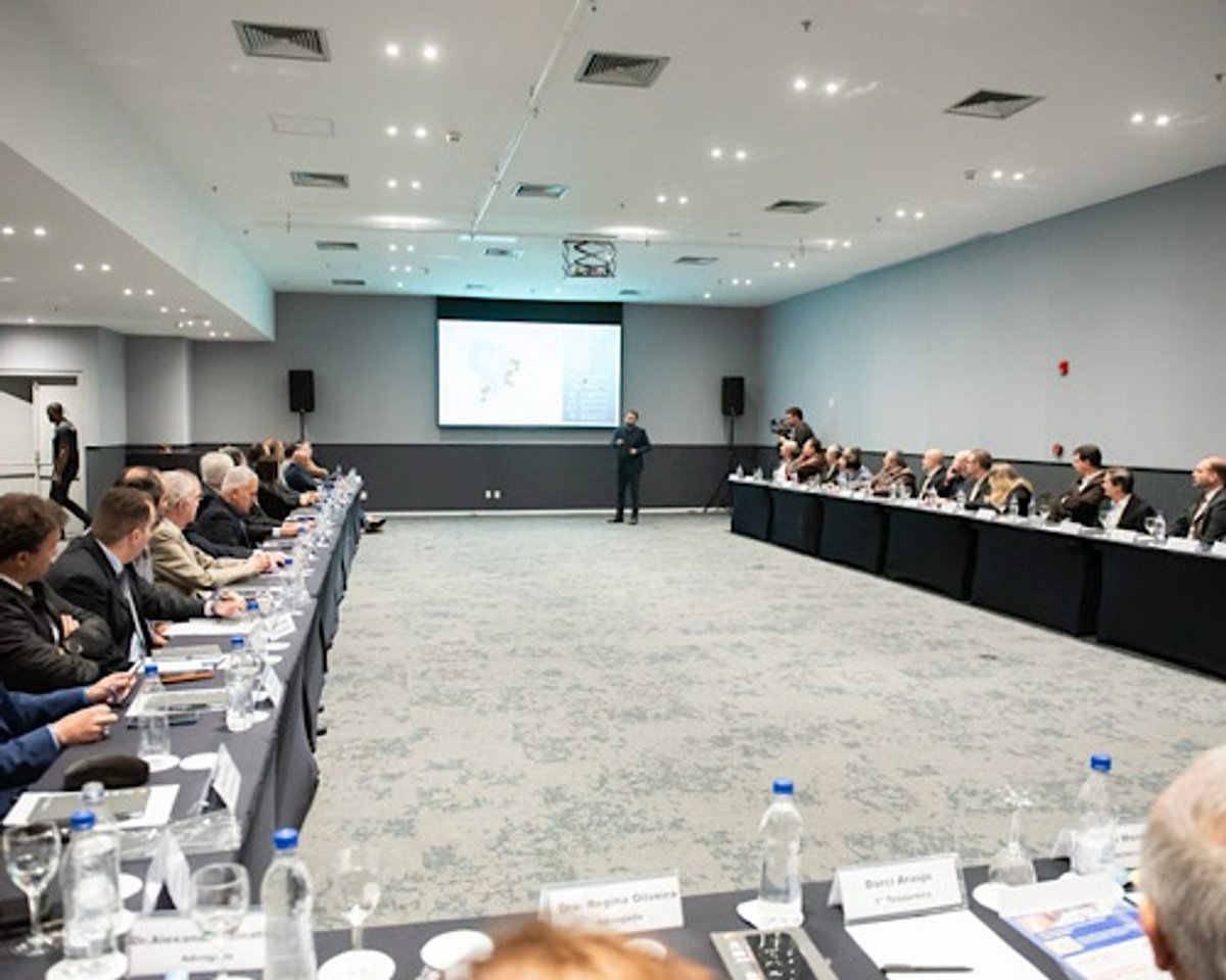 AESP fecha parceria com a Stellantis para descontos na compra de veículos das marcas participantes da ação