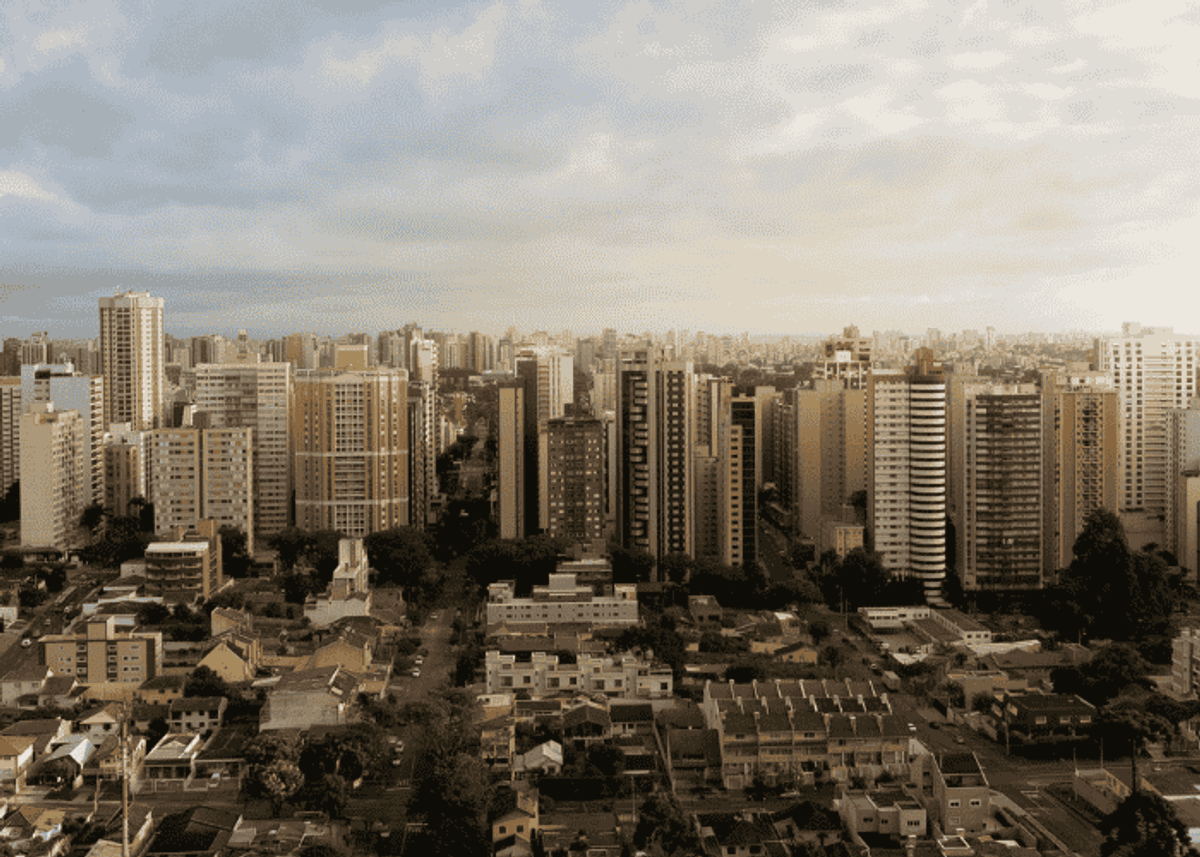 Panorama: Massa FM assume a liderança geral em Curitiba; Mundo Livre FM ganha posição no top 5