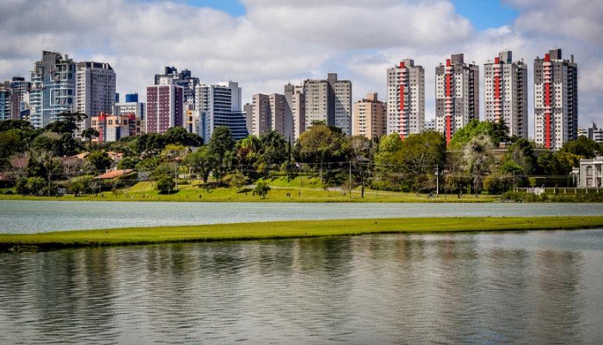Panorama: Massa FM segue líder em audiência; Ouro Verde FM Easy avança para o top 3 em Curitiba