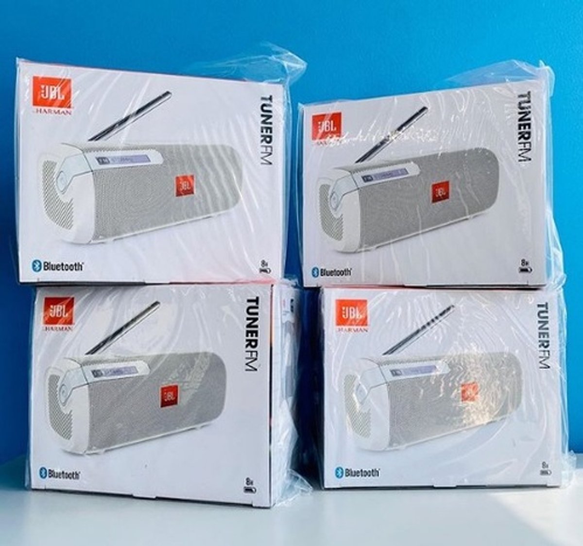 Dumont FM promove ação para sortear semanalmente caixas de som da JBL com FM