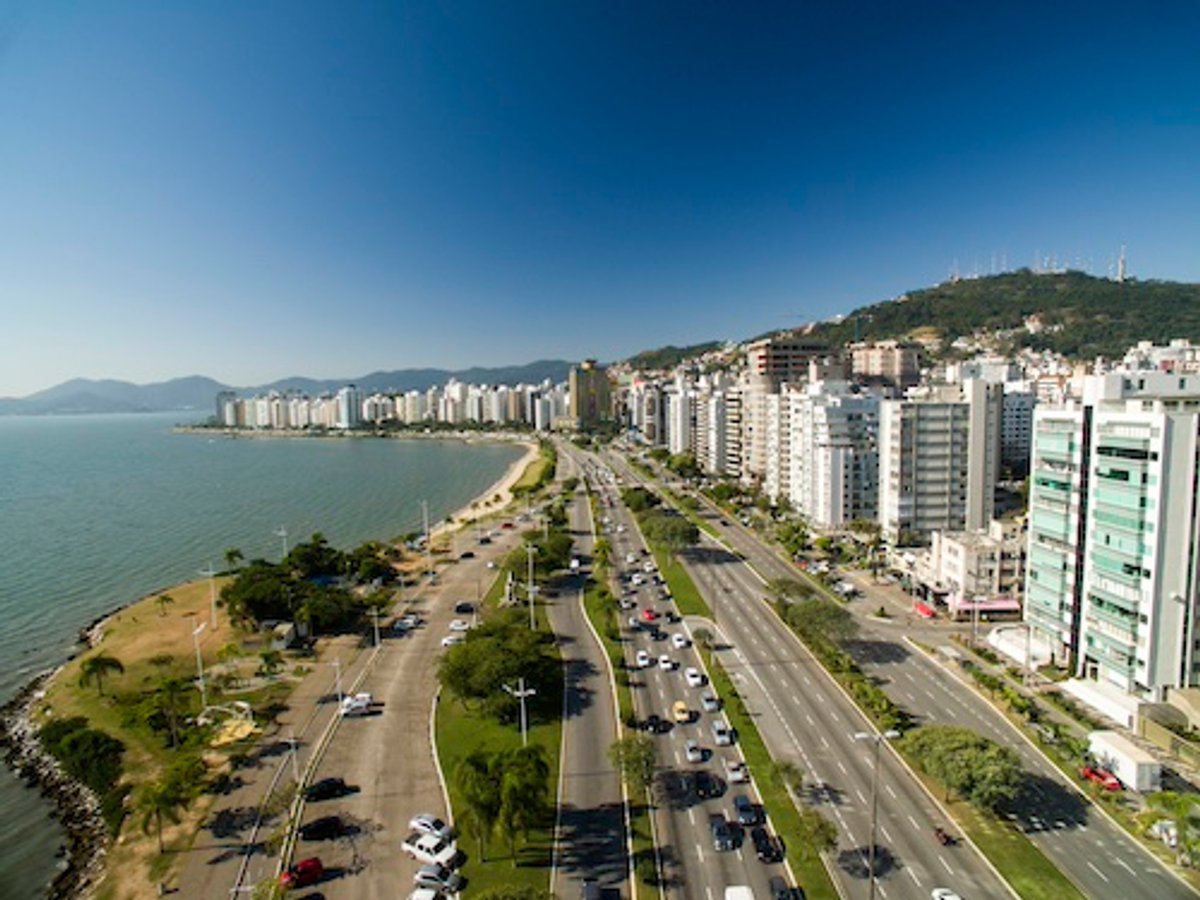 Panorama: Regional FM segue líder de audiência; Jovem Pan FM, Atlântida e Magia FM avançam em Florianópolis