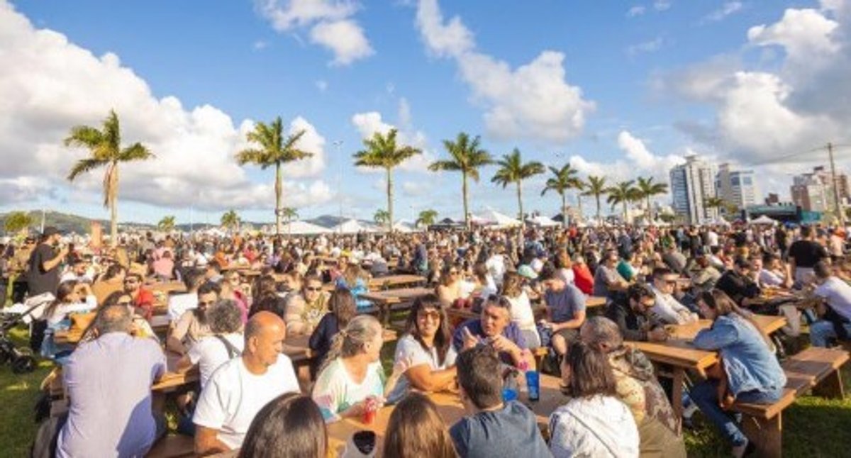 Atlântida FM realiza mais uma edição do ATL Day, em Florianópolis (SC)
