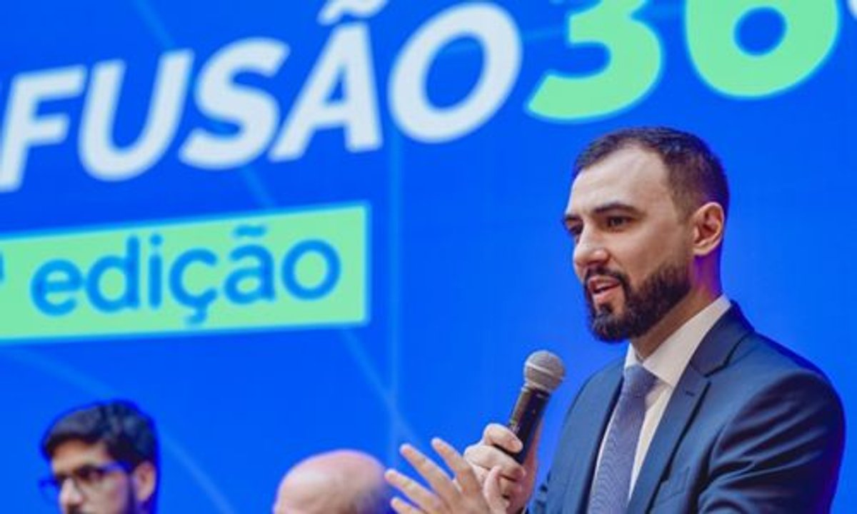 MCom foca em taxação das big techs e modernização da regulamentação de rádio e TV em 2025