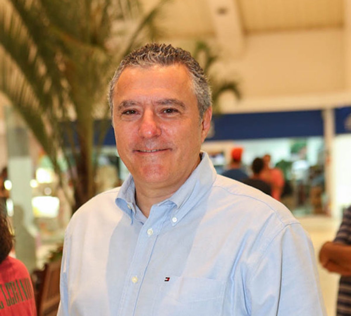Acácio Luiz Costa deixa a Rede Mix de Rádio e assume diretoria corporativa executiva do Grupo Thathi