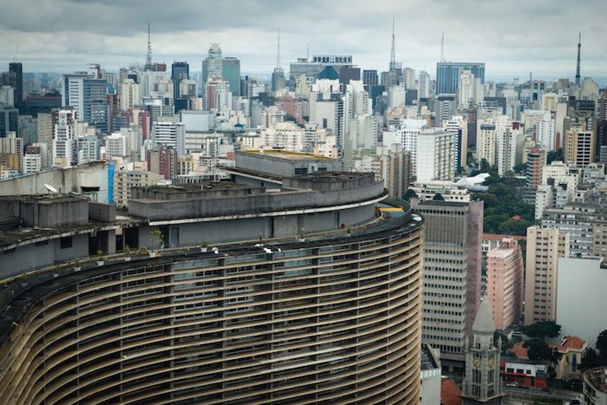 Panorama: Jovem Pan FM renova melhor marca de ouvintes únicos em São Paulo. Alpha, Mix e Antena 1 também avançam