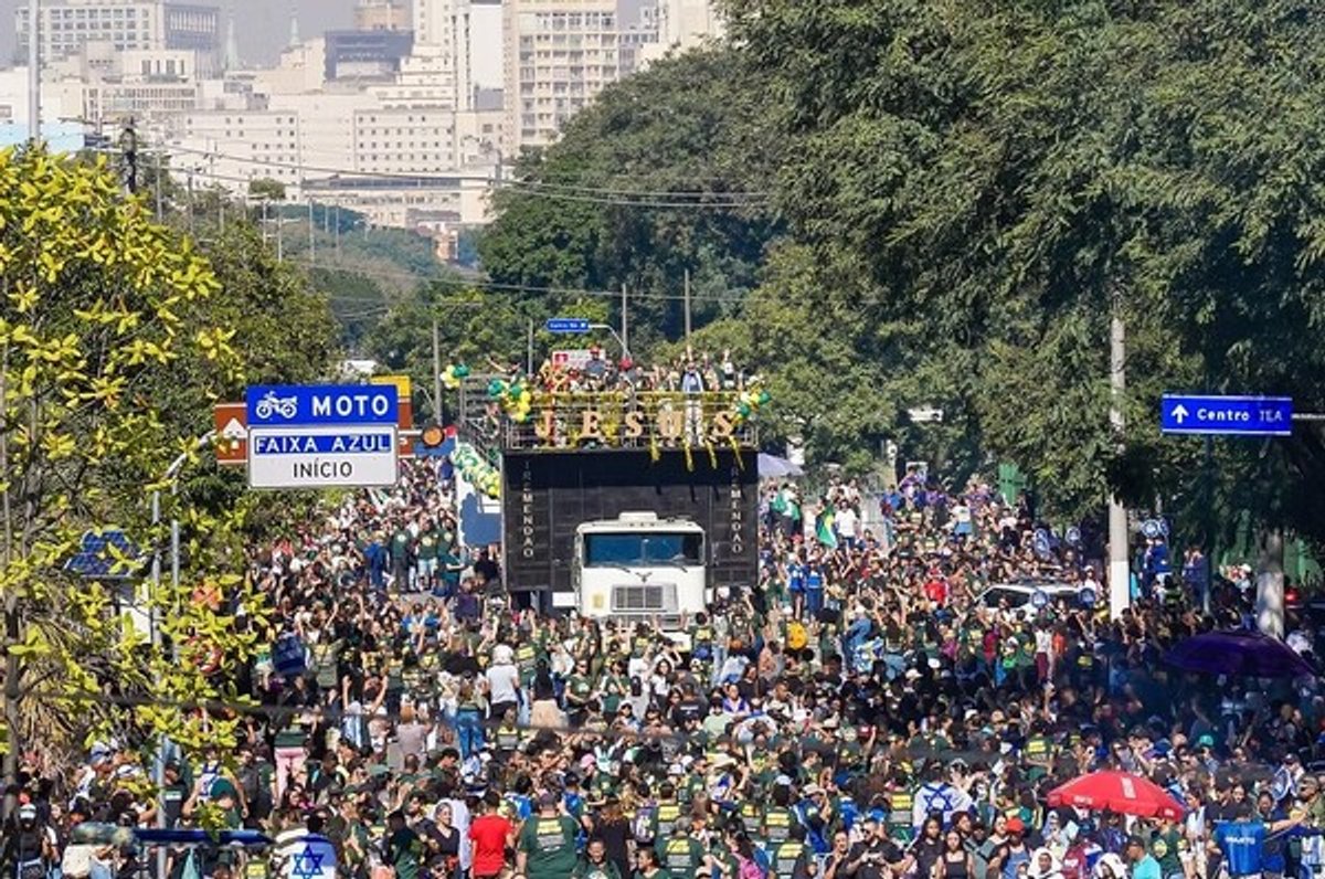 Rádio Gospel realiza cobertura especial da 33ª Marcha para Jesus, que reúne milhões em São Paulo