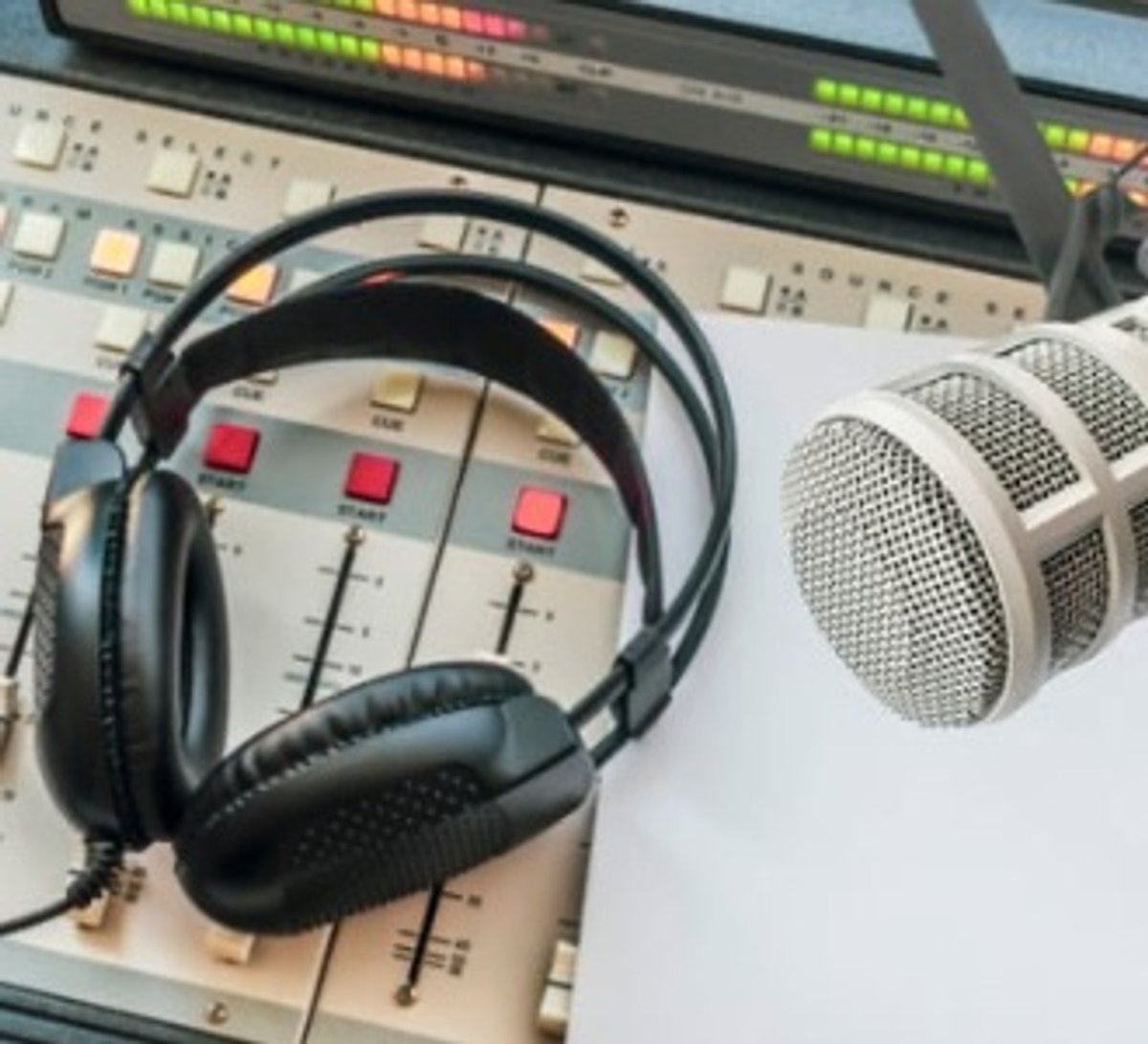 Encerra-se hoje o prazo para emissoras de rádio e TV apresentarem declaração de capital social ao MCom