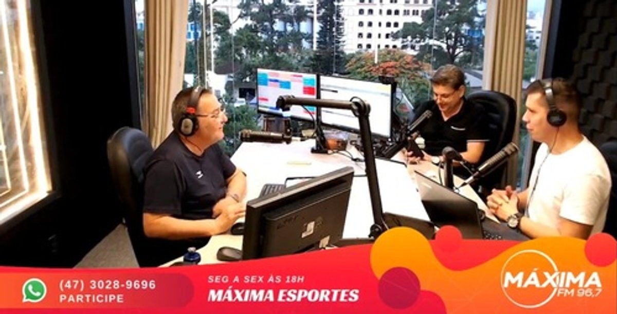 Rádio 89 FM e Máxima FM apresentam novas sedes em Joinville