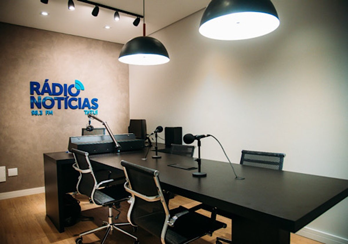 Rádio Notícias estreia em novo canal por meio de migração AM-FM e reforça conteúdo jornalístico