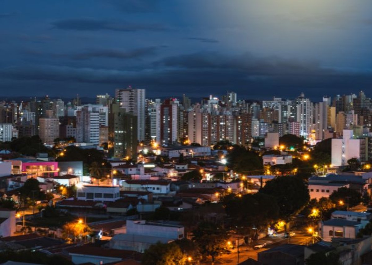 Panorama: Antena 1 avança e lidera a audiência em Campinas; Band FM, Jovem Pan FM e CBN também crescem