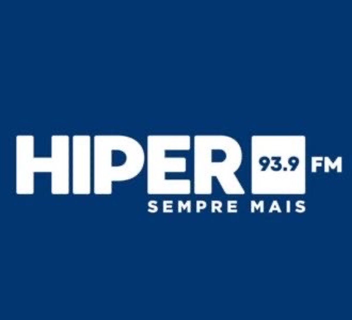 Hiper FM completa seis anos de operação e realiza ação especial em Laguna (SC)