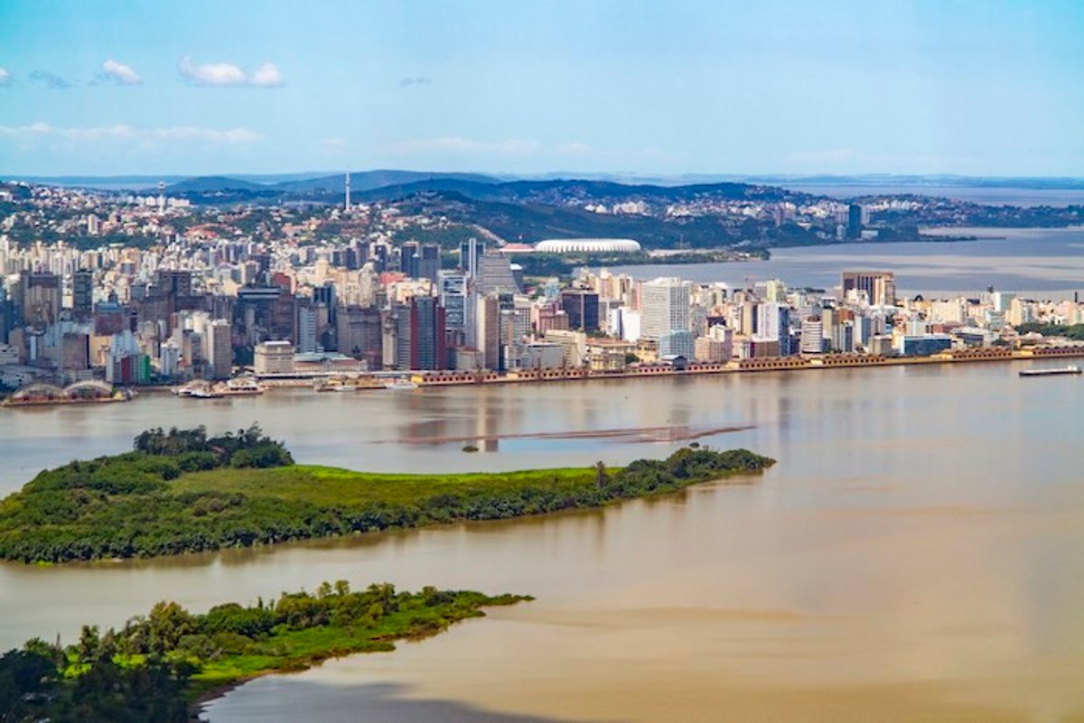 Panorama: Rádio Caiçara e 92 FM definem top 3 nos detalhes; Rádio Gaúcha segue líder geral e Continental FM entra no top 5 em Porto Alegre
