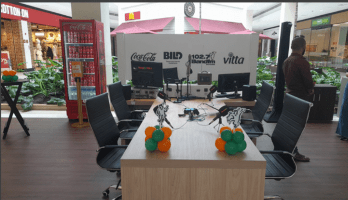 Band FM inicia transmissões direto de estúdio no Shopping Iguatemi em Sorocaba (SP)