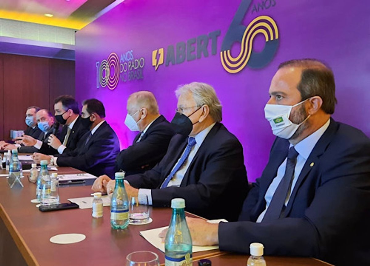 ABERT lança ações pelos 100 anos do Rádio e conta com participação do presidente do Senado