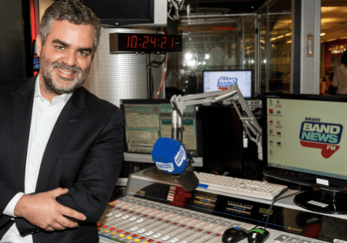 BandNews FM anuncia contratação de Carlos Andreazza para compor grade nacional e do Rio de Janeiro