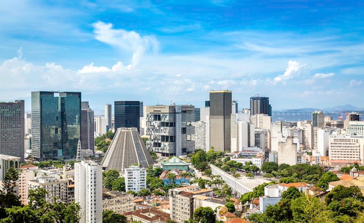 Panorama: JBFM e Rádio Melodia definem vice-liderança no detalhe; FM O Dia segue isolada e Rádio Mix FM dispara no Rio de Janeiro