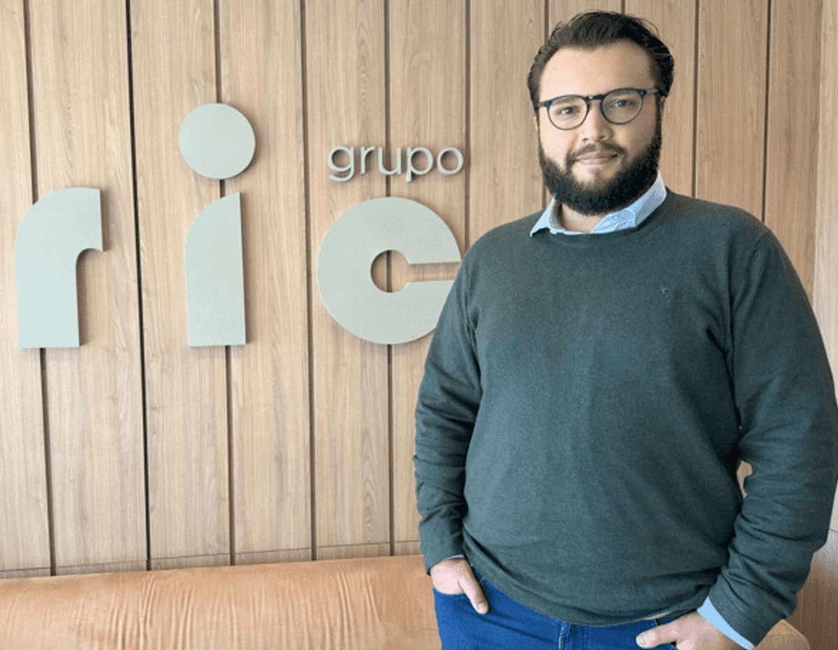 Jornalista Carlos Aros assume a direção de conteúdo e produto do Grupo Ric em Curitiba (PR)