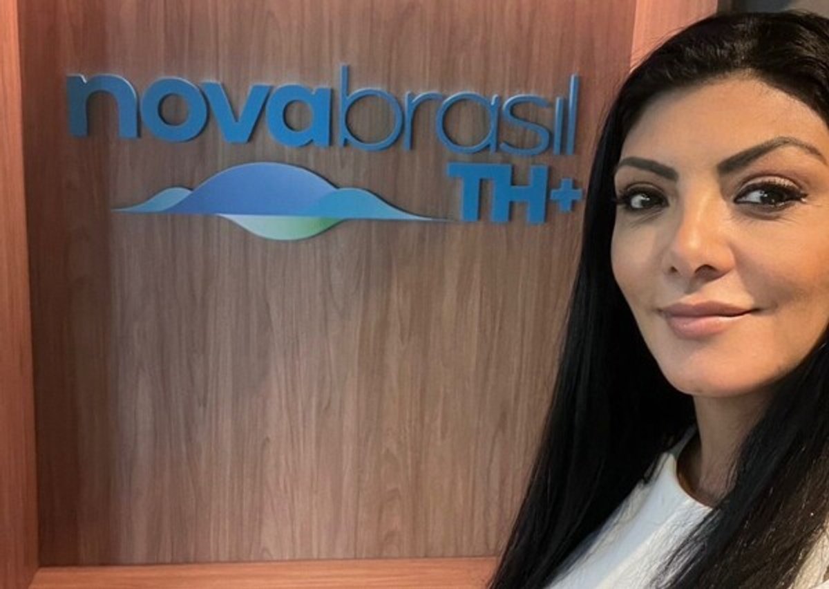 Locutora Patrícia Liberato estreia no “Samba Nova” da Novabrasil FM