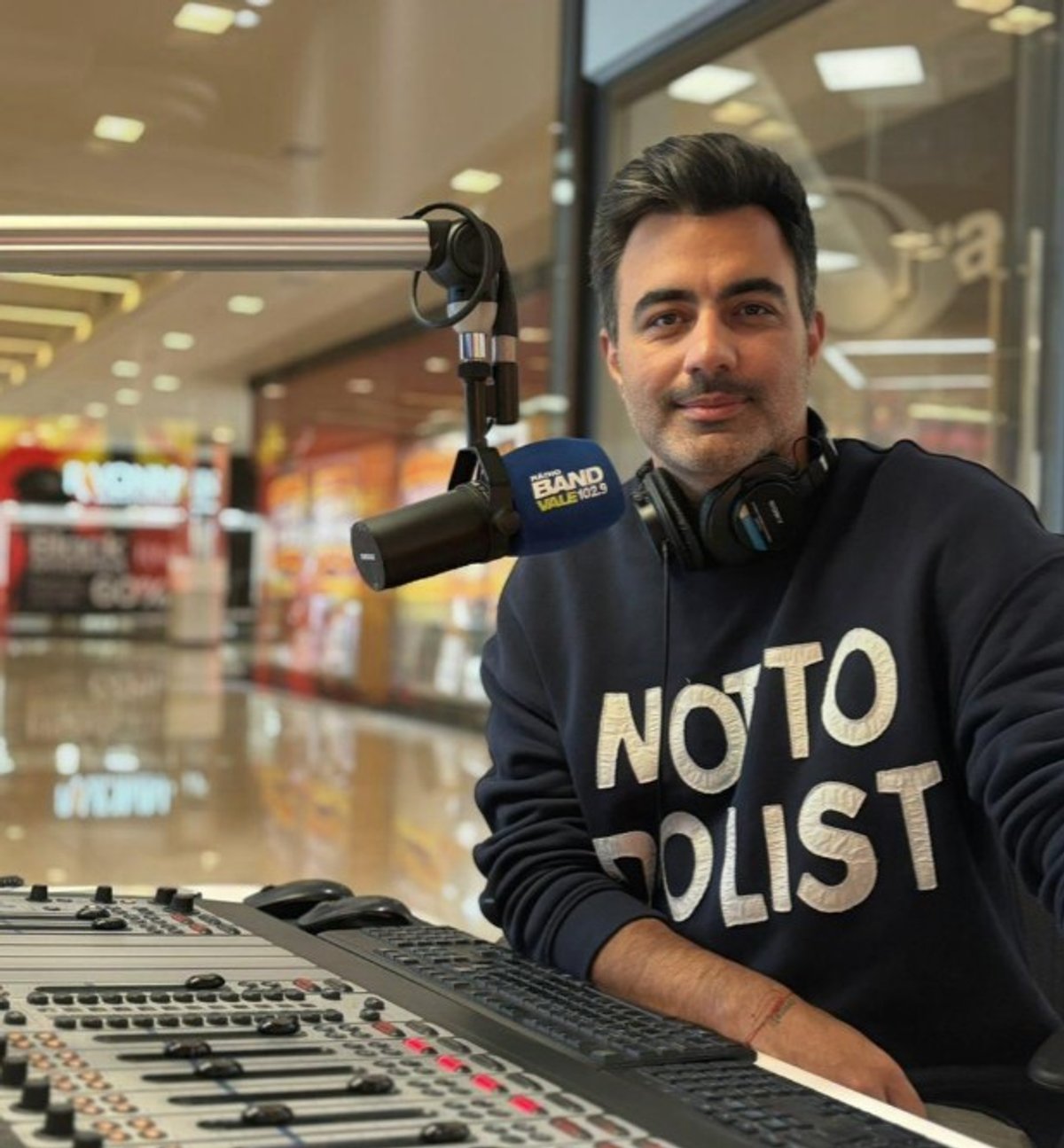 Band Vale FM estreia nova programação no Vale do Paraíba