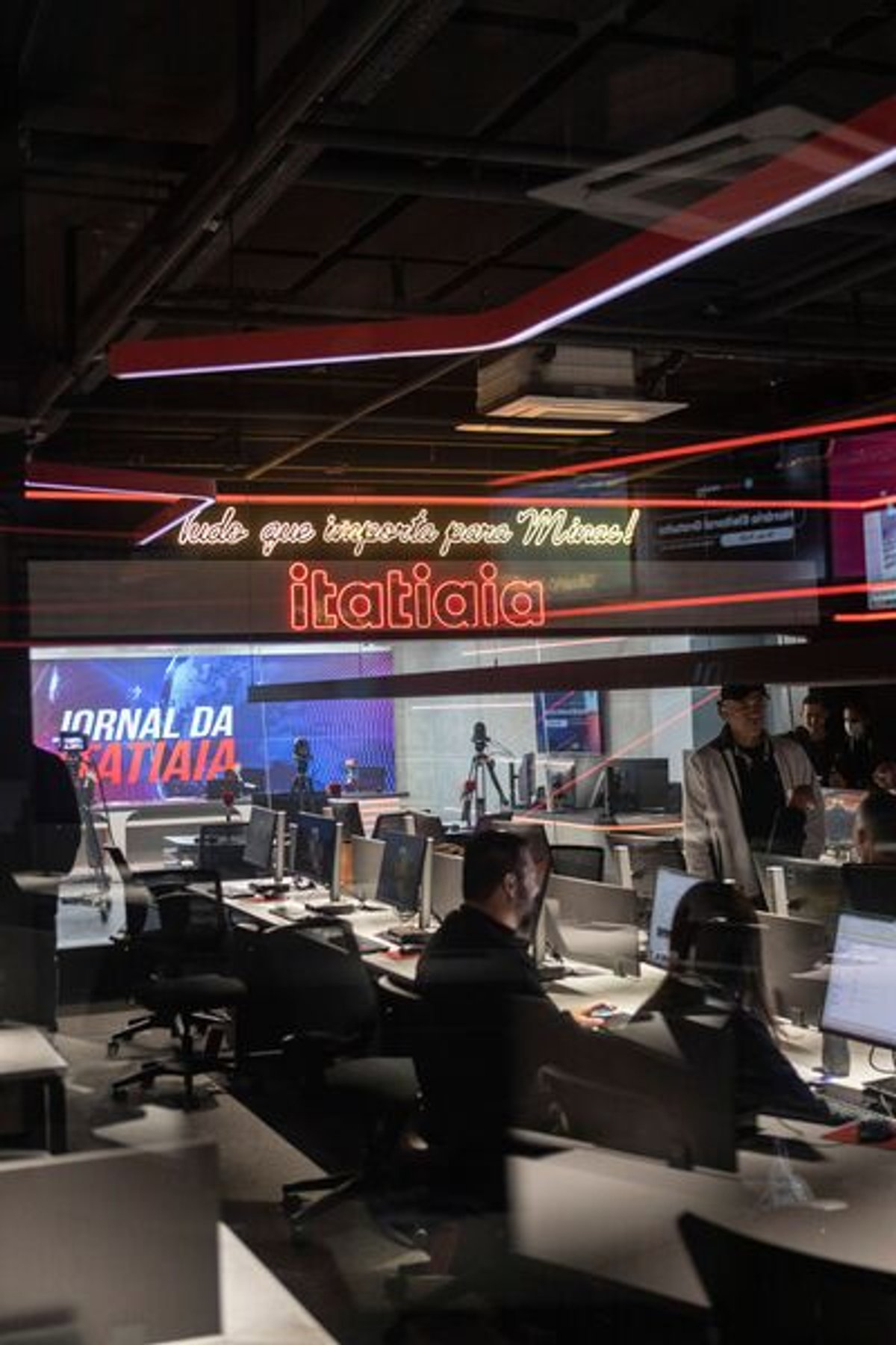 Rádio Itatiaia inicia transmissões a partir de nova sede em Belo Horizonte