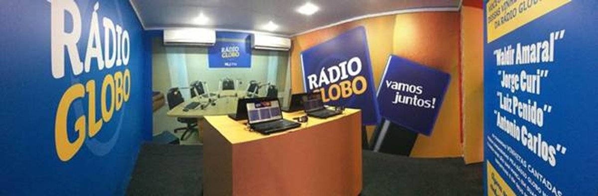 Rádio Globo contou com estúdio fictício no sambódromo no Rio de Janeiro