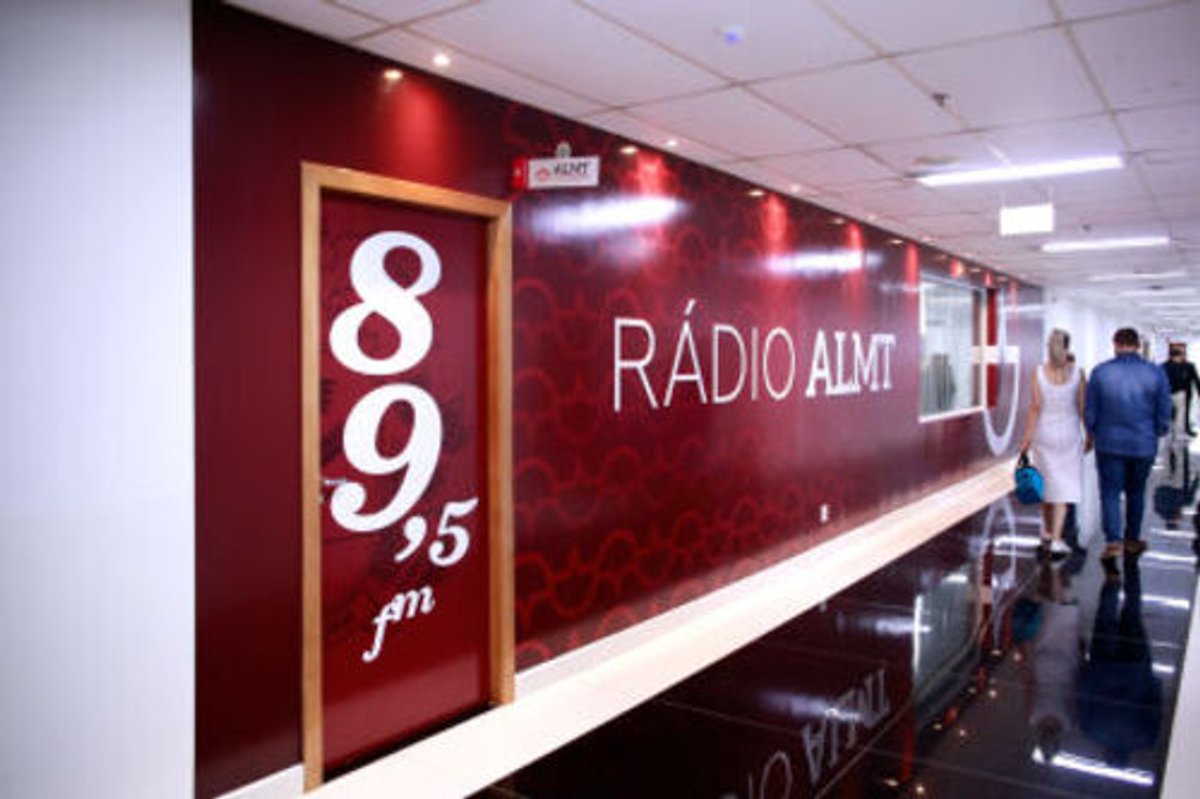 Rádio Assembleia FM inaugura novo estúdio em Cuiabá (MT)